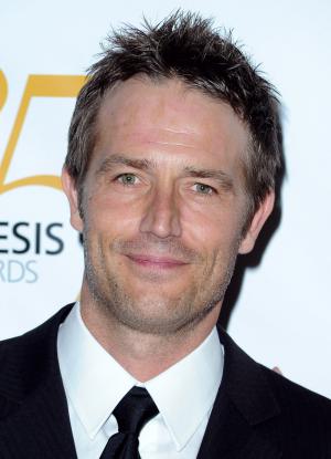 Michael Vartan Net Worth & Biography 2022 - Stunning Facts You Need To Know